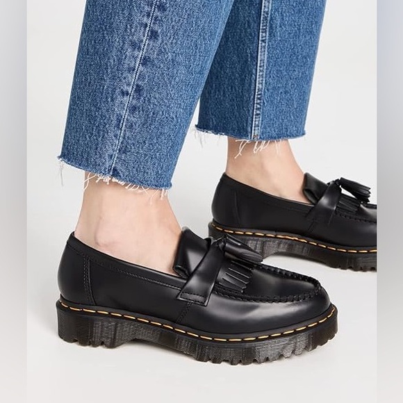 NEW Dr. Martens Black Leather Tassel Loafers SIZE 8 WOMAN - Picture 2 of 13